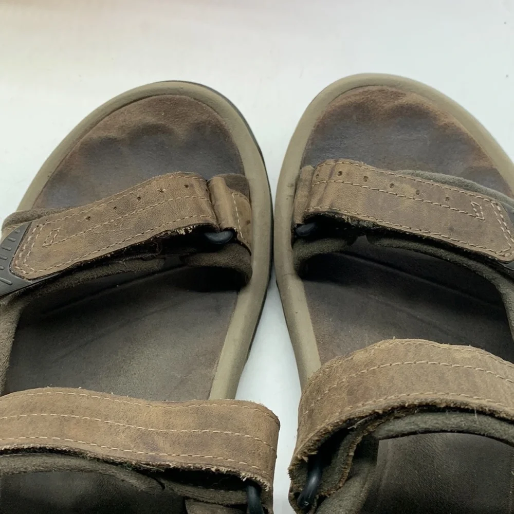 Teva Brown Leather Hiking Sport Sandals Sz 8. MS1332E